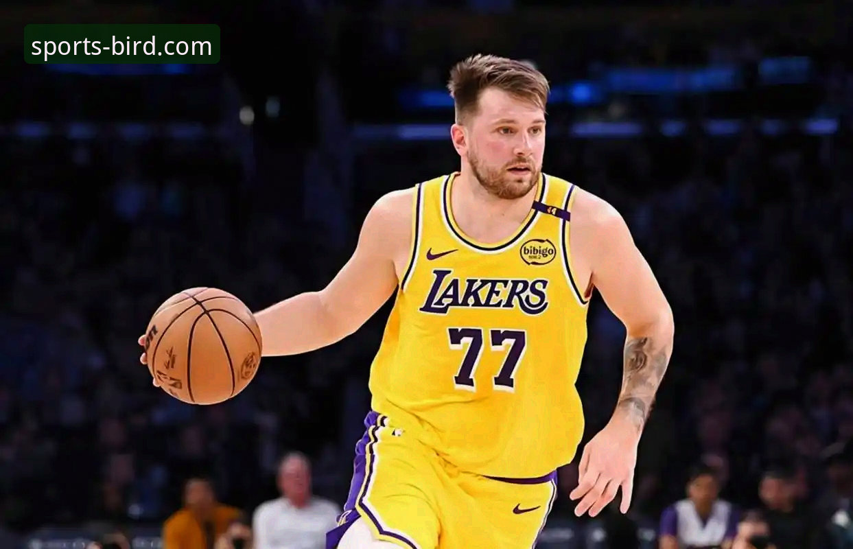 小鸟体育靠谱吗 揭秘湖人客场险胜背后:东契奇43分狂飙,小鸟体育如何解码比赛细节?